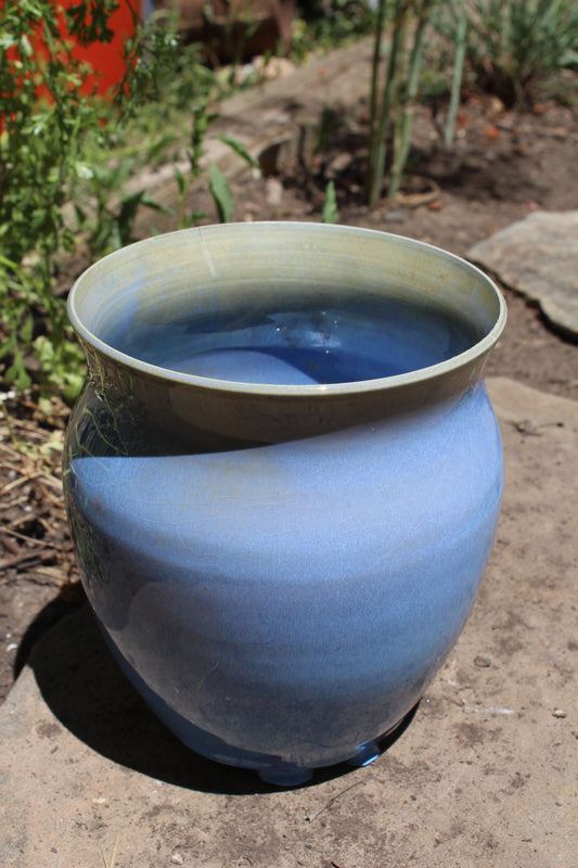 Blue mid size planter